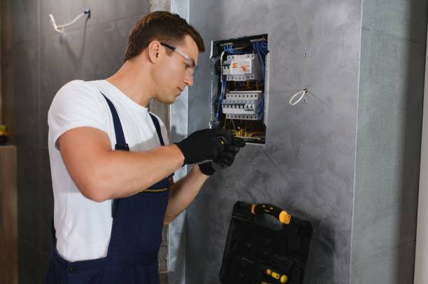 Best Circuit Breaker Repair  in Waynesboro, VA